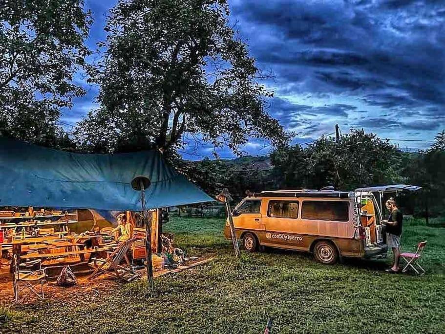 ホテル Dumbo Eco Camp Ozurget'i エクステリア 写真